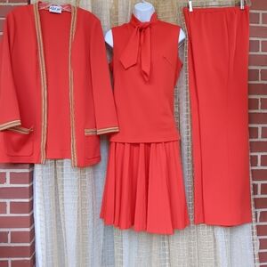Vintage 70s Act III 4 piece set orange polyester Medium Union Label